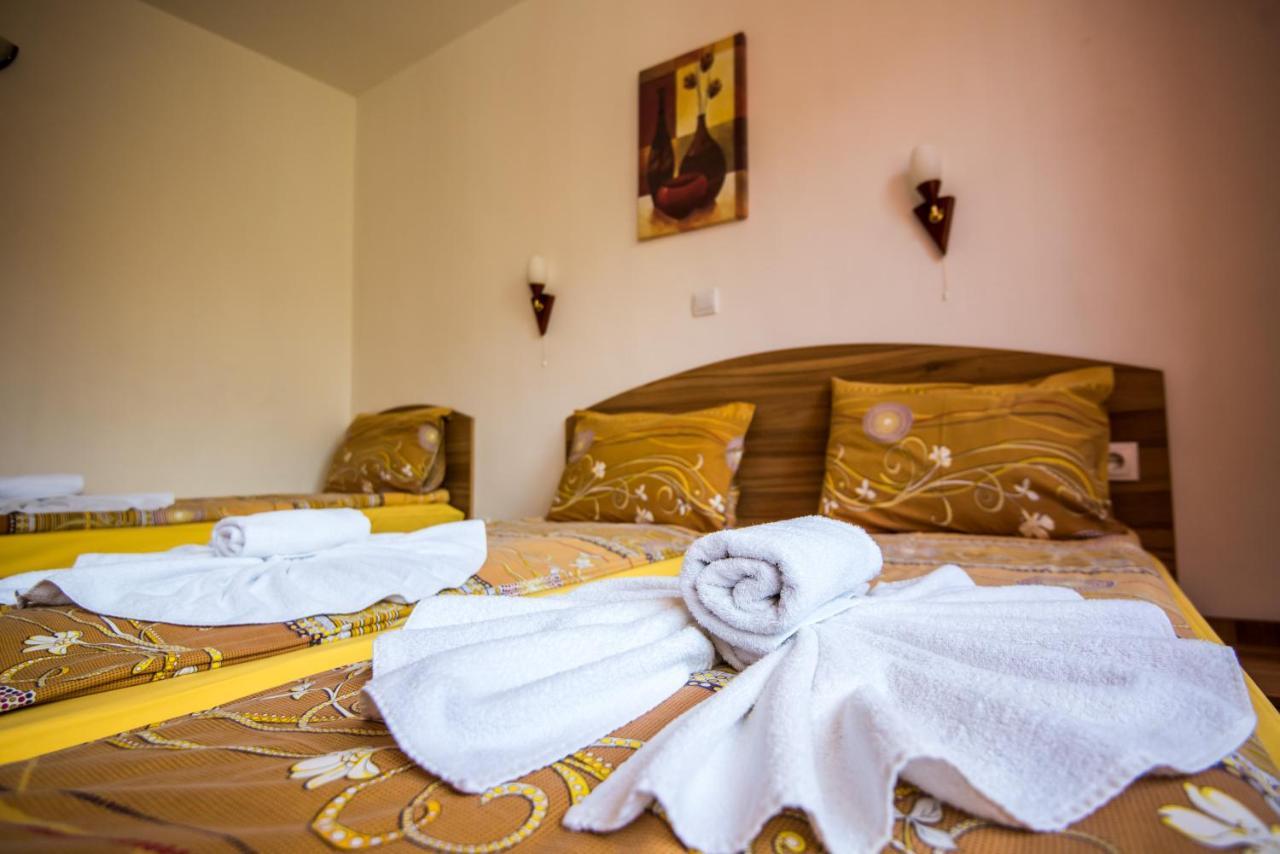 בנסקו Vien Guest House מראה חיצוני תמונה