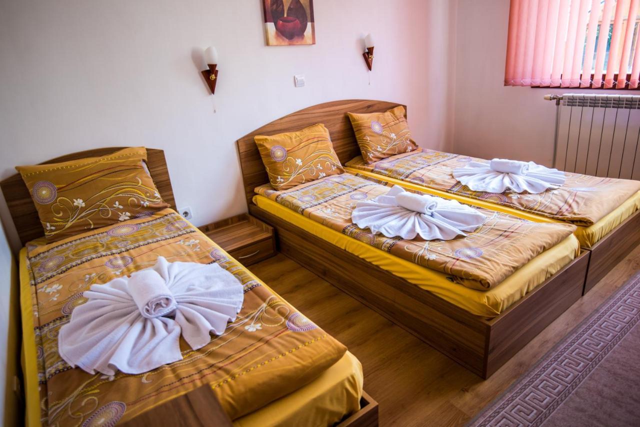בנסקו Vien Guest House מראה חיצוני תמונה