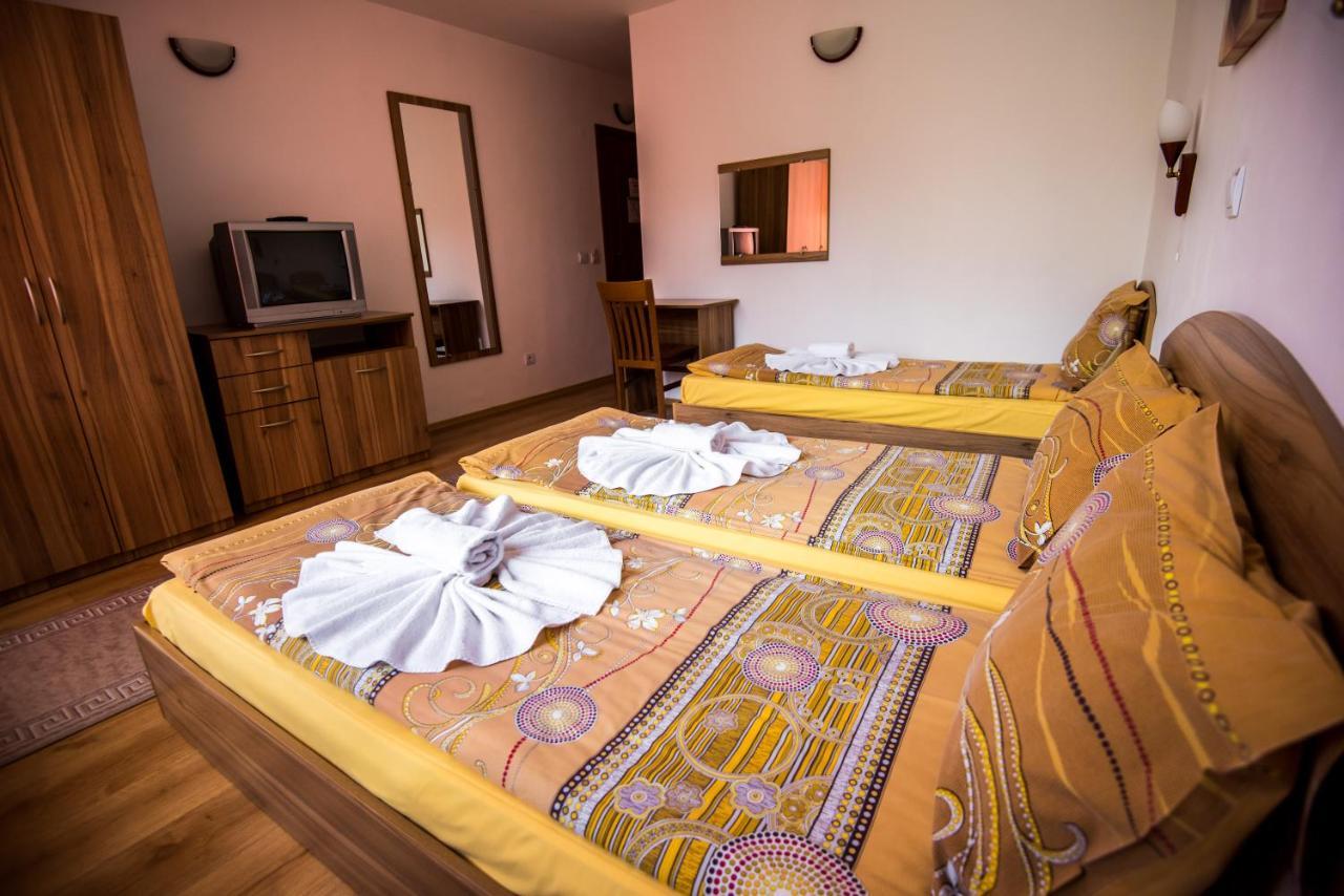 בנסקו Vien Guest House מראה חיצוני תמונה