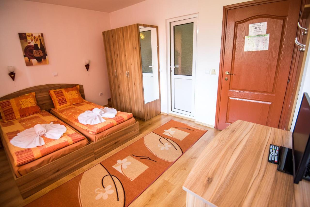 בנסקו Vien Guest House מראה חיצוני תמונה